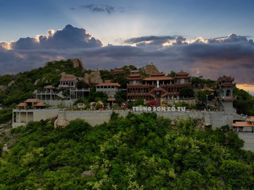 Ảnh 0 - lịch trình Road trip 36h di chuyển từ Hồ Chí Minh đi Đà Nẵng chi tiết đầy đủ trạm dừng nghỉ - Tripical | Travel planner App