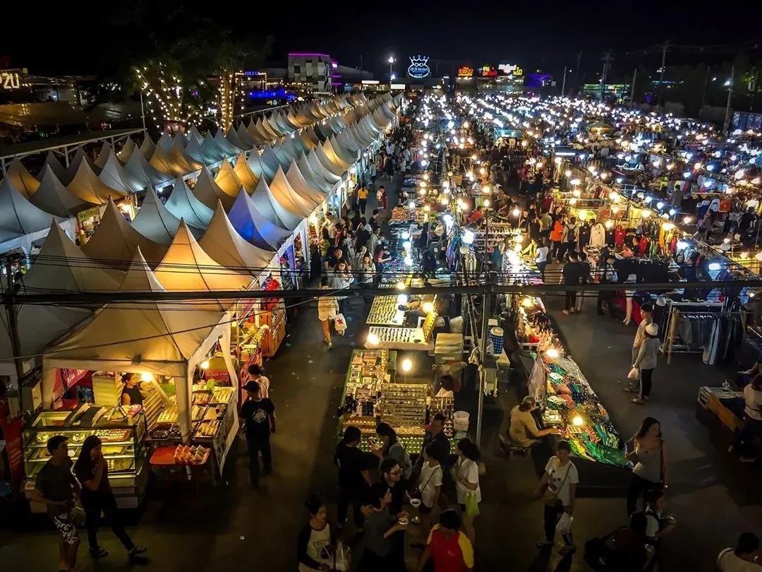 Ảnh chính Trip - lịch trình Khám phá quanh khu chợ Pratunam | Khu mua sắm SIÊU RẺ ở Bangkok [Thái Lan]